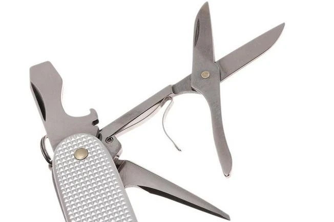 Victorinox Pioneer X - Image 2