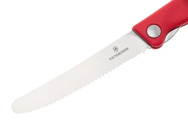 Victorinox SwissClassic 6.7831.FB Serrated Foldable Vegetable Knife, Red - Image 3